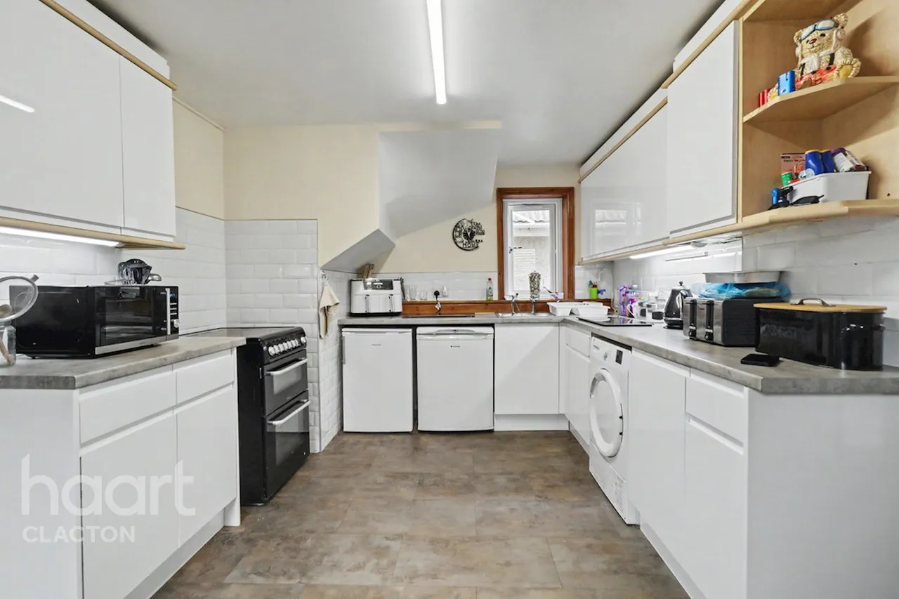 Sea Cornflower Way, Clacton-On-Sea, CO15, photo 6