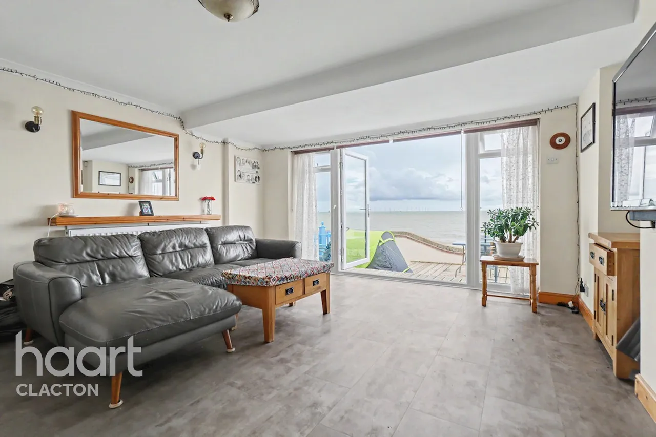 Sea Cornflower Way, Clacton-On-Sea, CO15, photo 2
