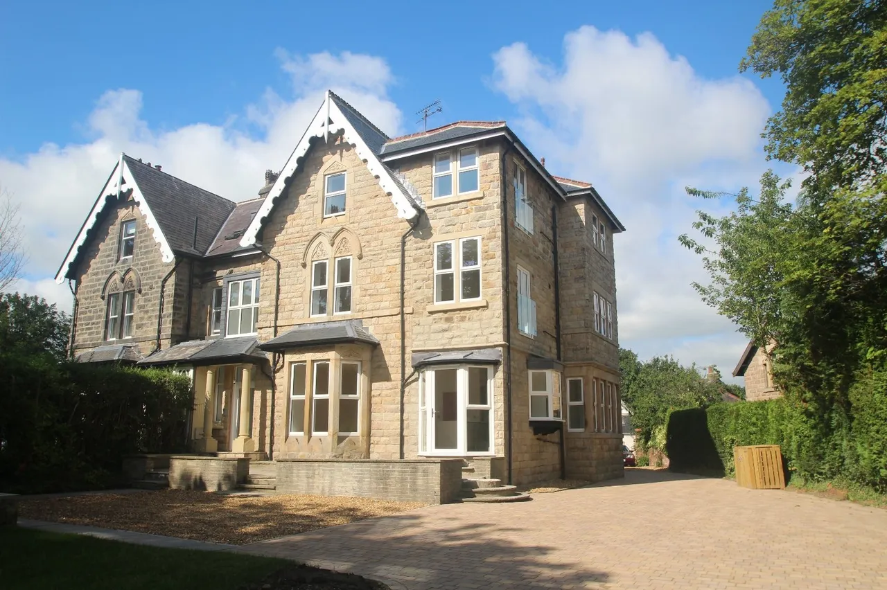 3 bed flat to rent, Ripon Road, Harrogate, HG1