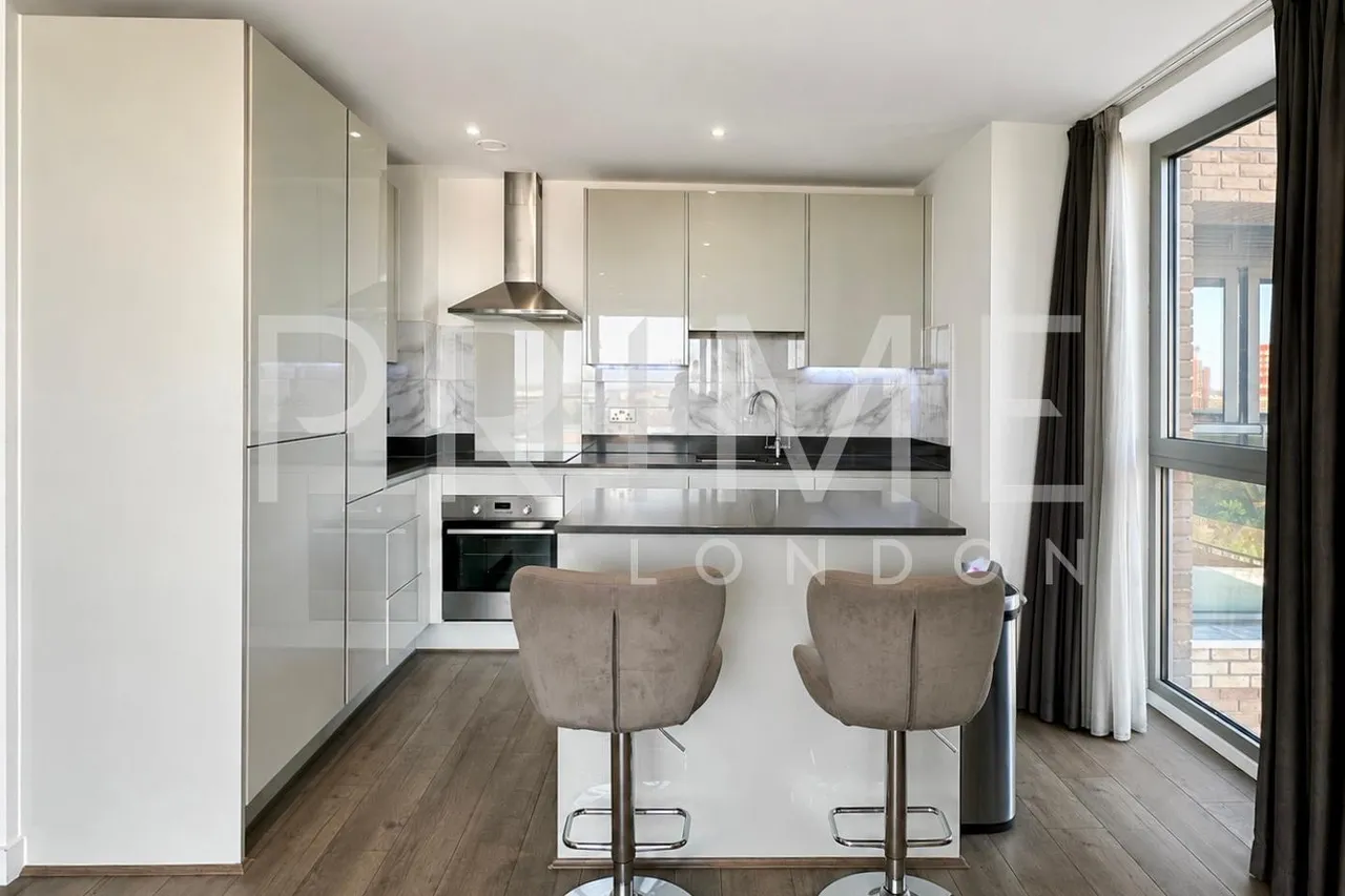 East Ferry Road, Canary Wharf, E14, photo 4