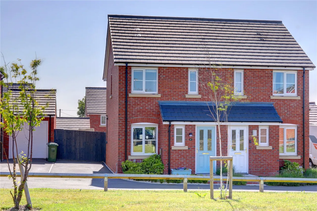 2 bed house for sale — Badger End, Droitwich, Worcestershire, WR9 7FJ