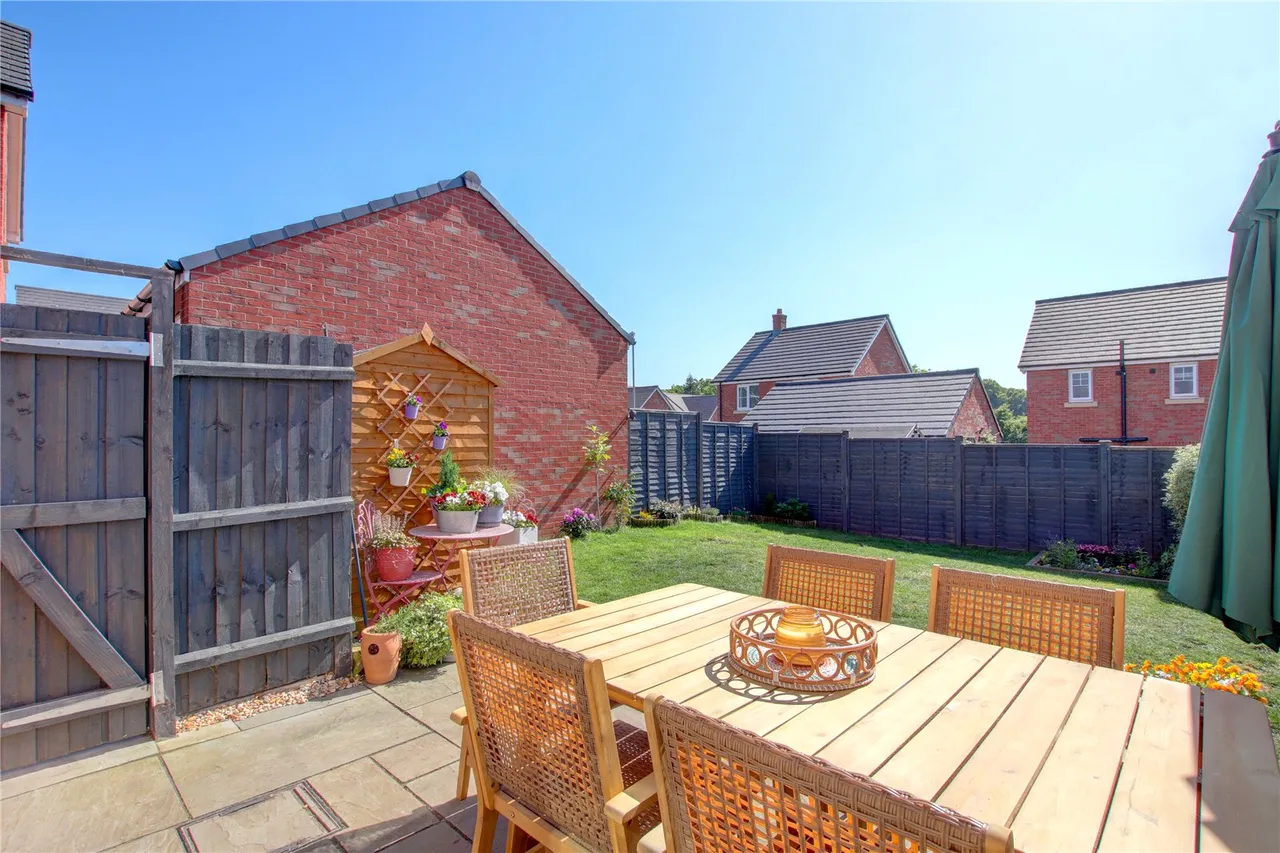 Badger End, Droitwich, Worcestershire, WR9 7FJ, photo 4