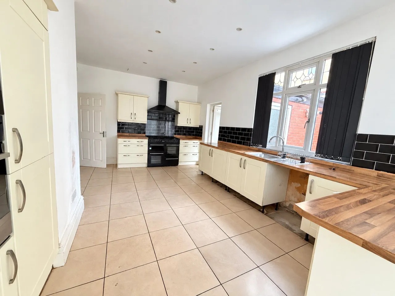 Queens Drive, Mossley Hill, L18, photo 9