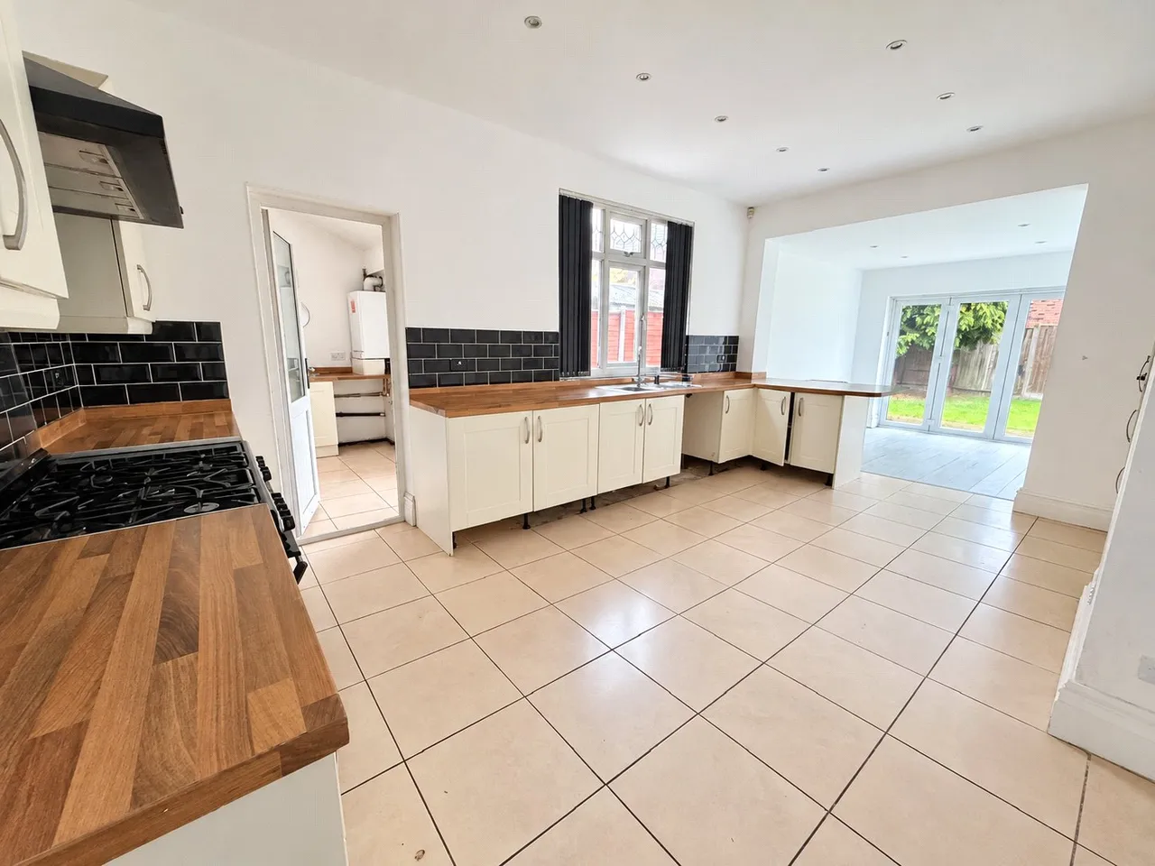 Queens Drive, Mossley Hill, L18, photo 7