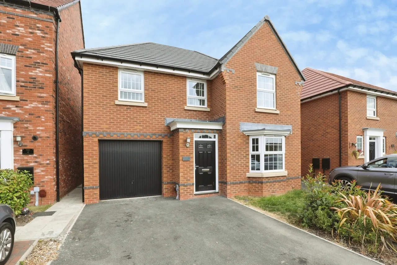 4 bed house for sale — Joseph Lucas Road, Crewe, Cheshire, CW1