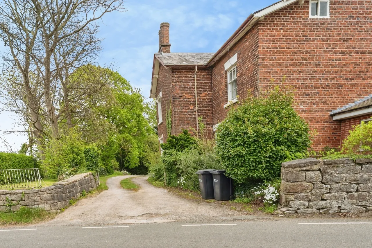 Bryntirion Road, Bagillt, CH6, photo 34