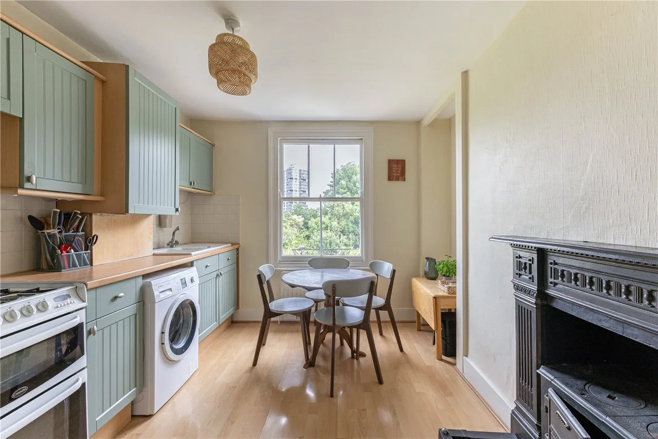 Iveley Road, London, SW4, photo 3