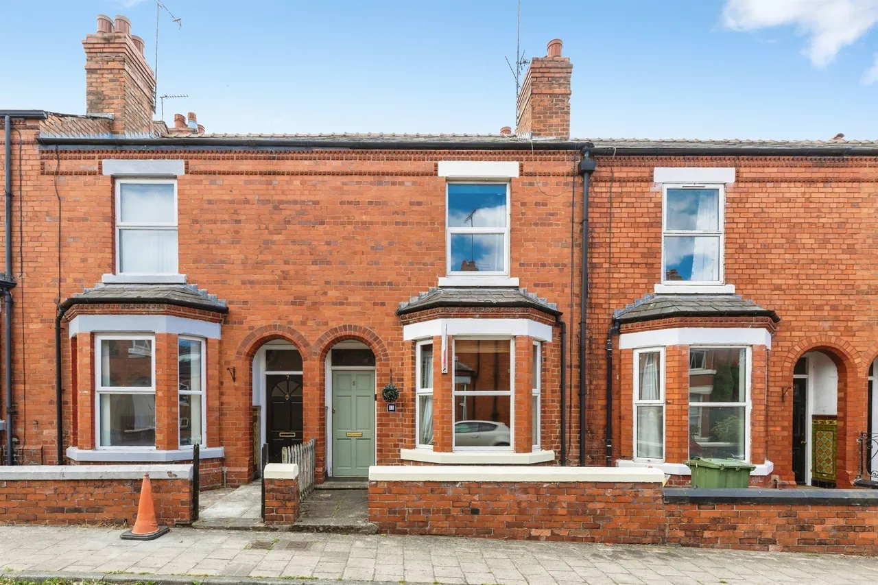 3 bed house for sale — Salisbury Street, Chester
