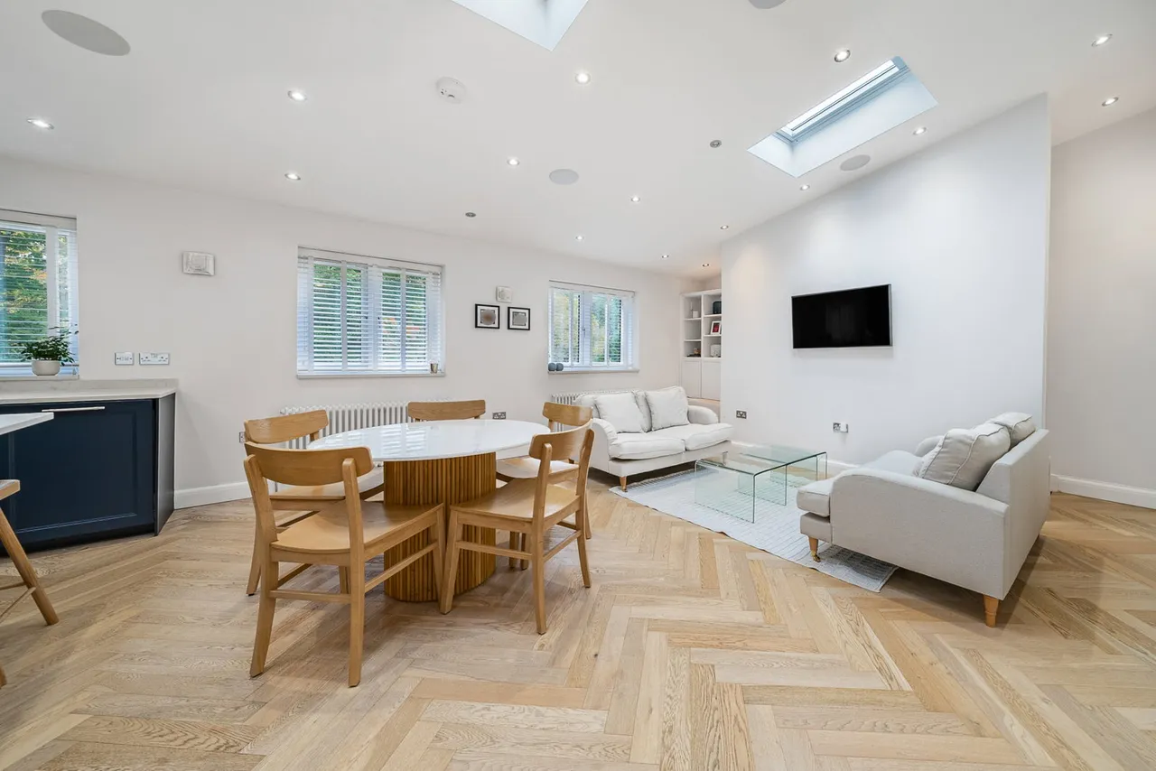 Deansfield, Caterham, CR3 6BL, photo 8