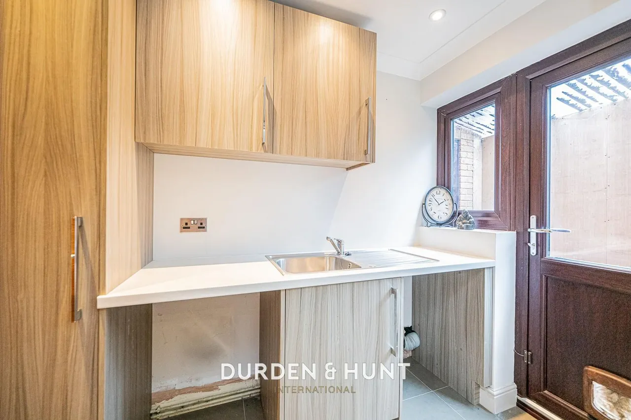 Manor Road, Chigwell, IG7, photo 7