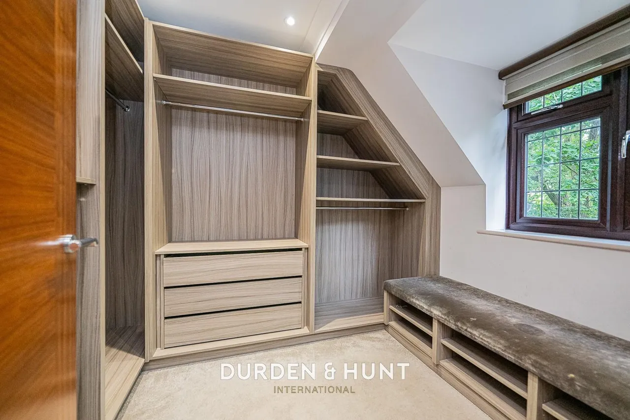 Manor Road, Chigwell, IG7, photo 27