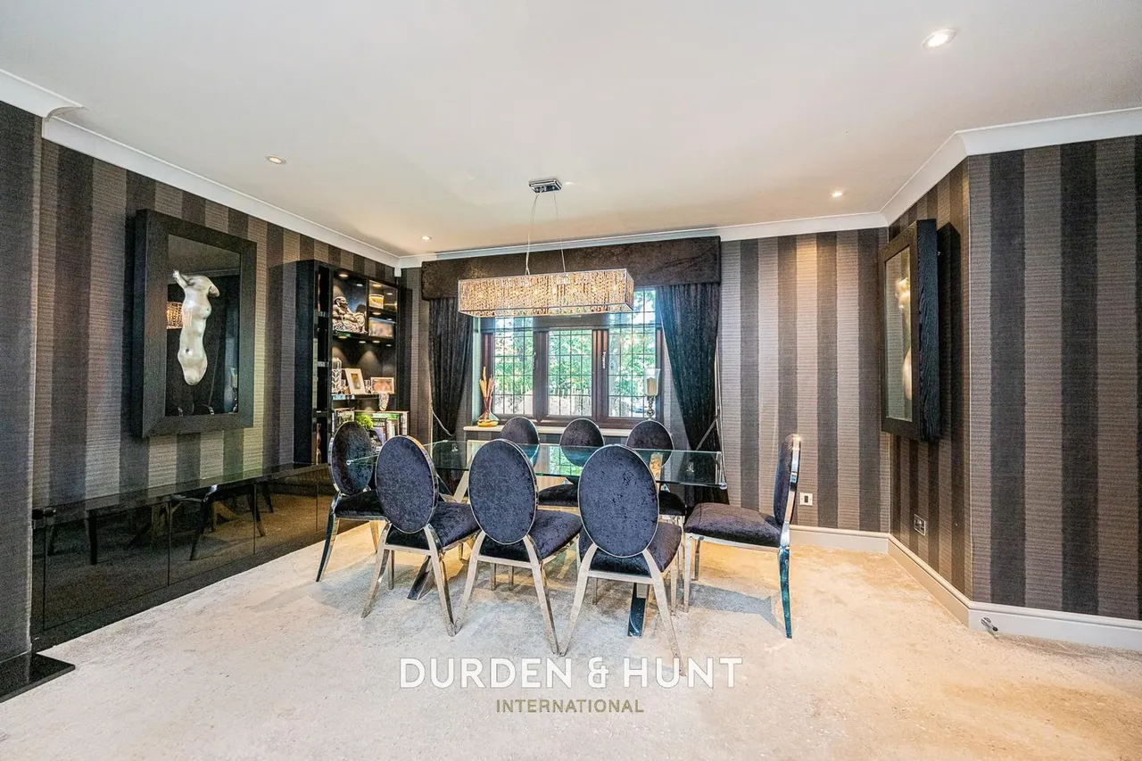 Manor Road, Chigwell, IG7, photo 9