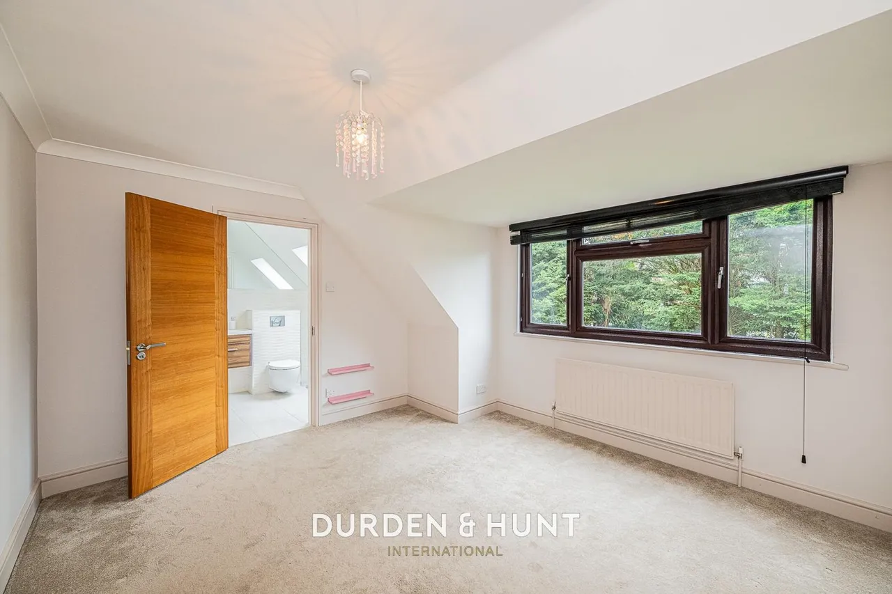 Manor Road, Chigwell, IG7, photo 22
