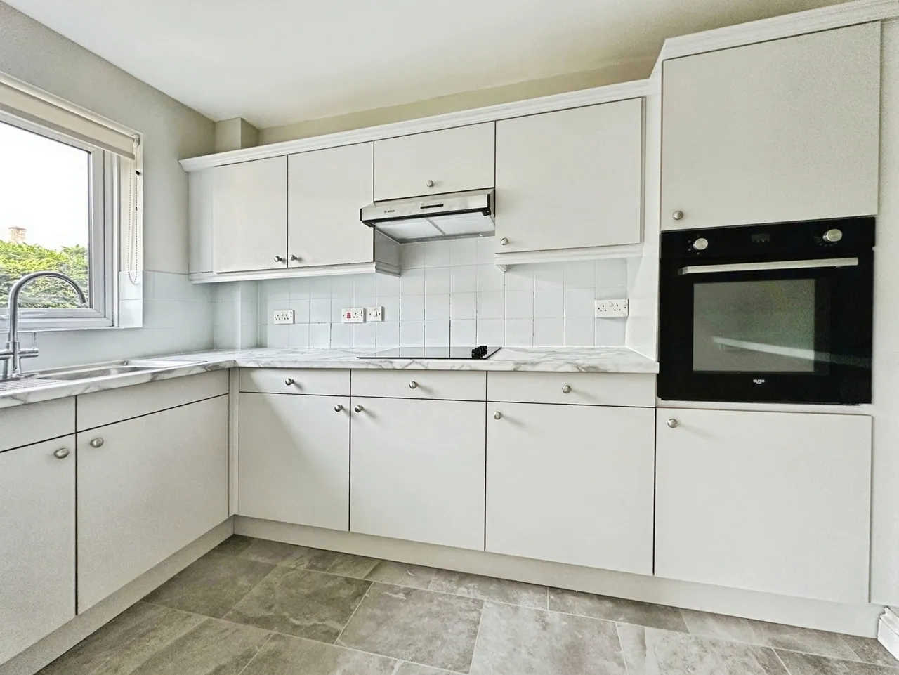 Firwood Court, Southwell Park Road, Camberley, Surrey, GU15 3PN, photo 3
