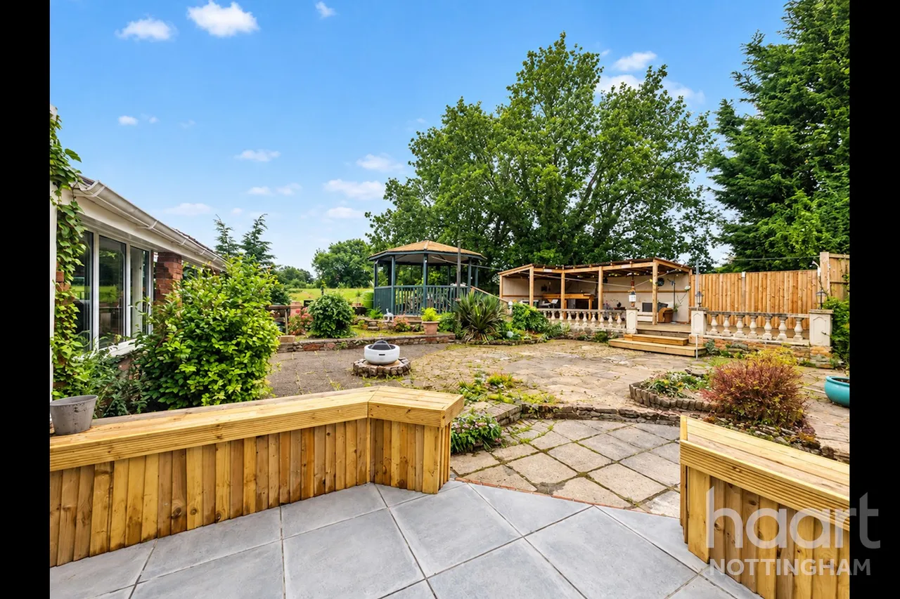 Bassingfield, NG12, photo 14