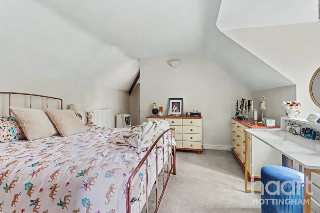 Bassingfield, NG12, photo 11