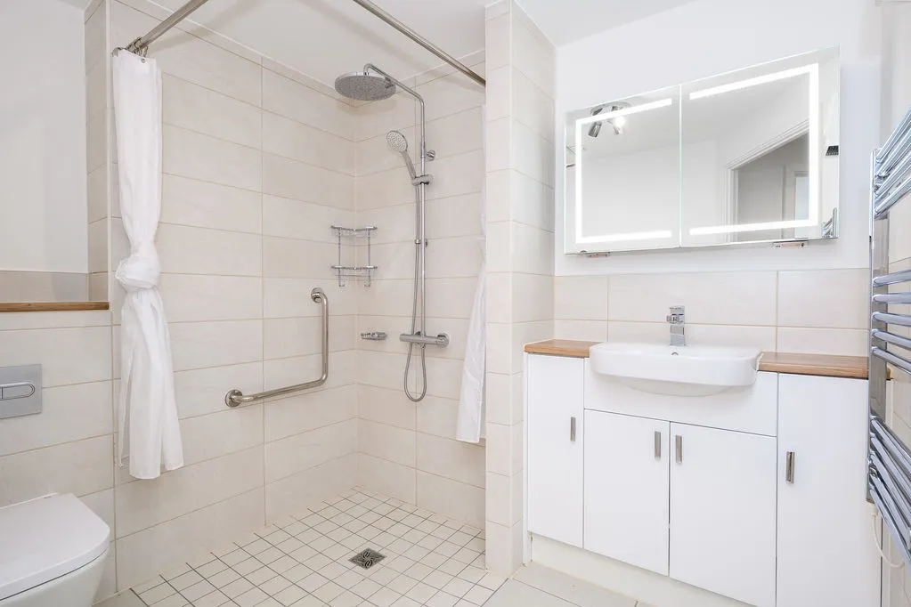 Churchfield Road, Walton-On-Thames KT12 2FR, photo 4