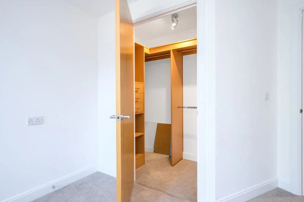 Churchfield Road, Walton-On-Thames KT12 2FR, photo 6