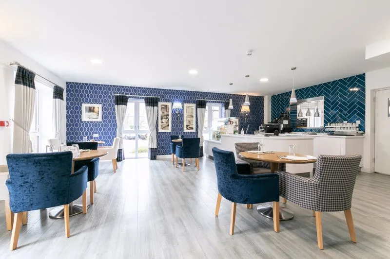 Churchfield Road, Walton-On-Thames KT12 2FR, photo 8