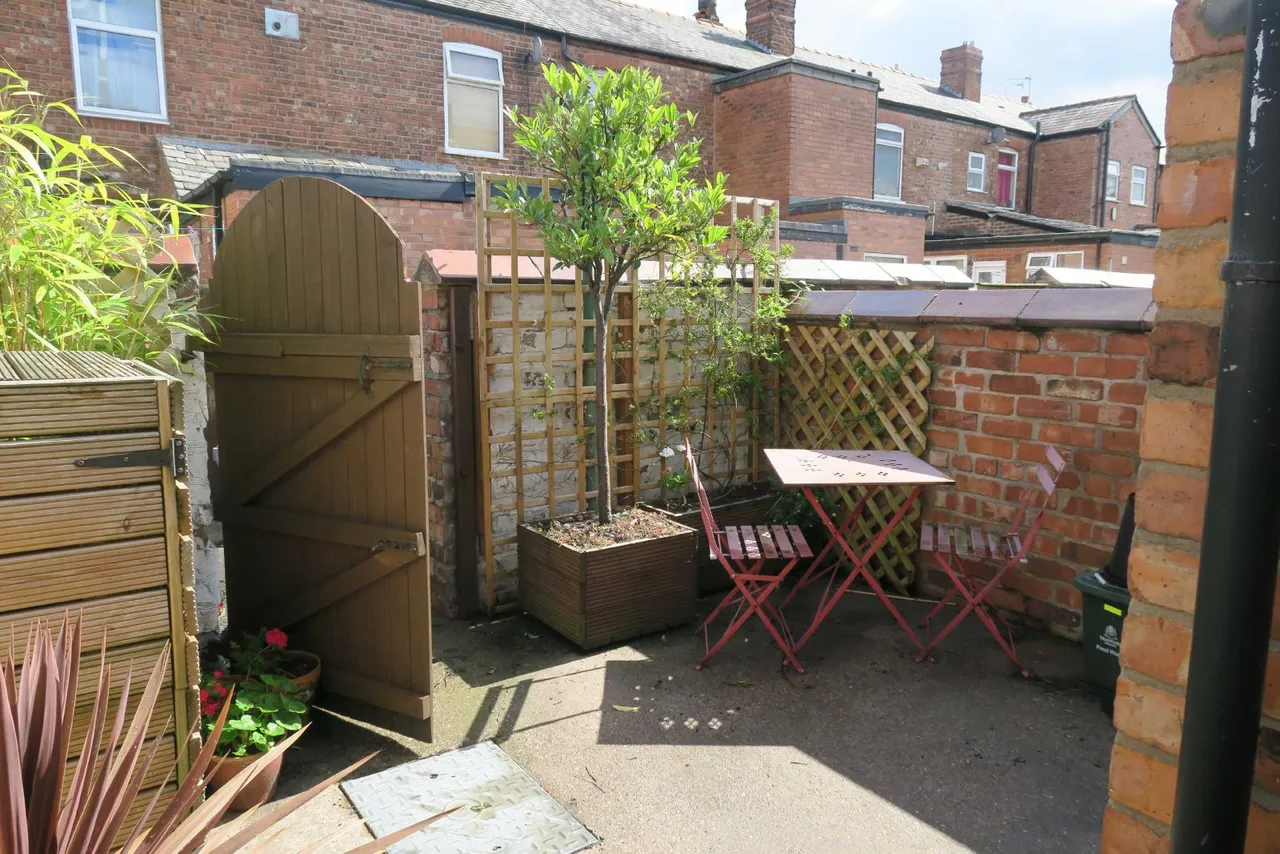 Belgrave Road, Sale, M33, photo 14