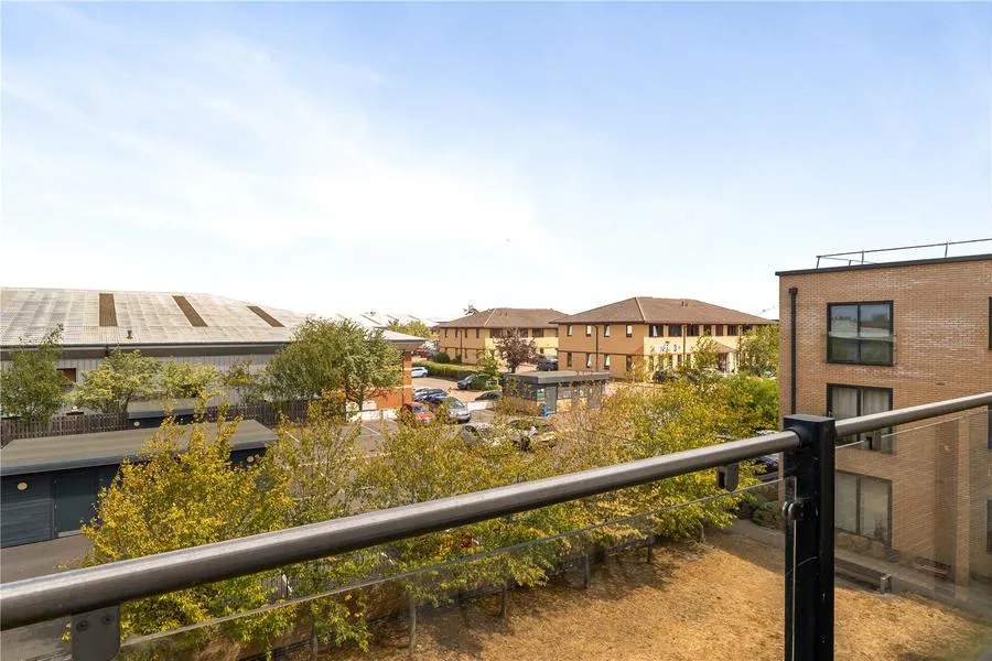 Latimer House, Angus Court, OX9, photo 12