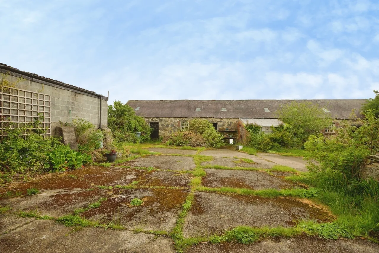 Groeslon, Caernarfon, LL54, photo 27