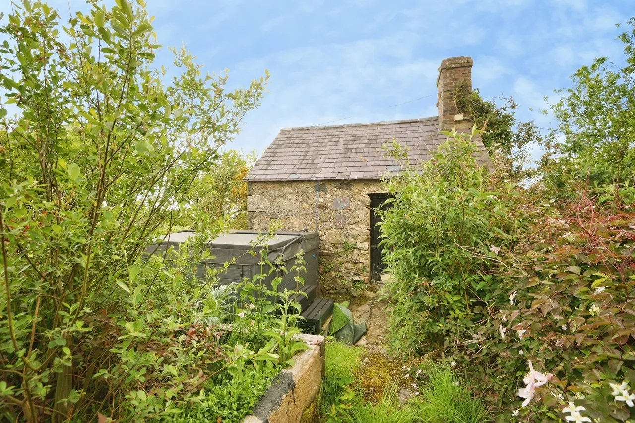 Groeslon, Caernarfon, LL54, photo 28