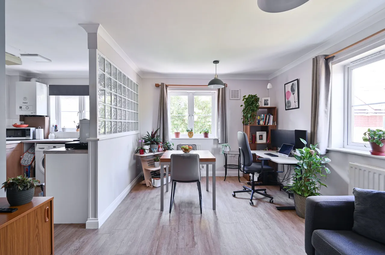Flat 4, 117 Leigham Court Road, London, photo 9