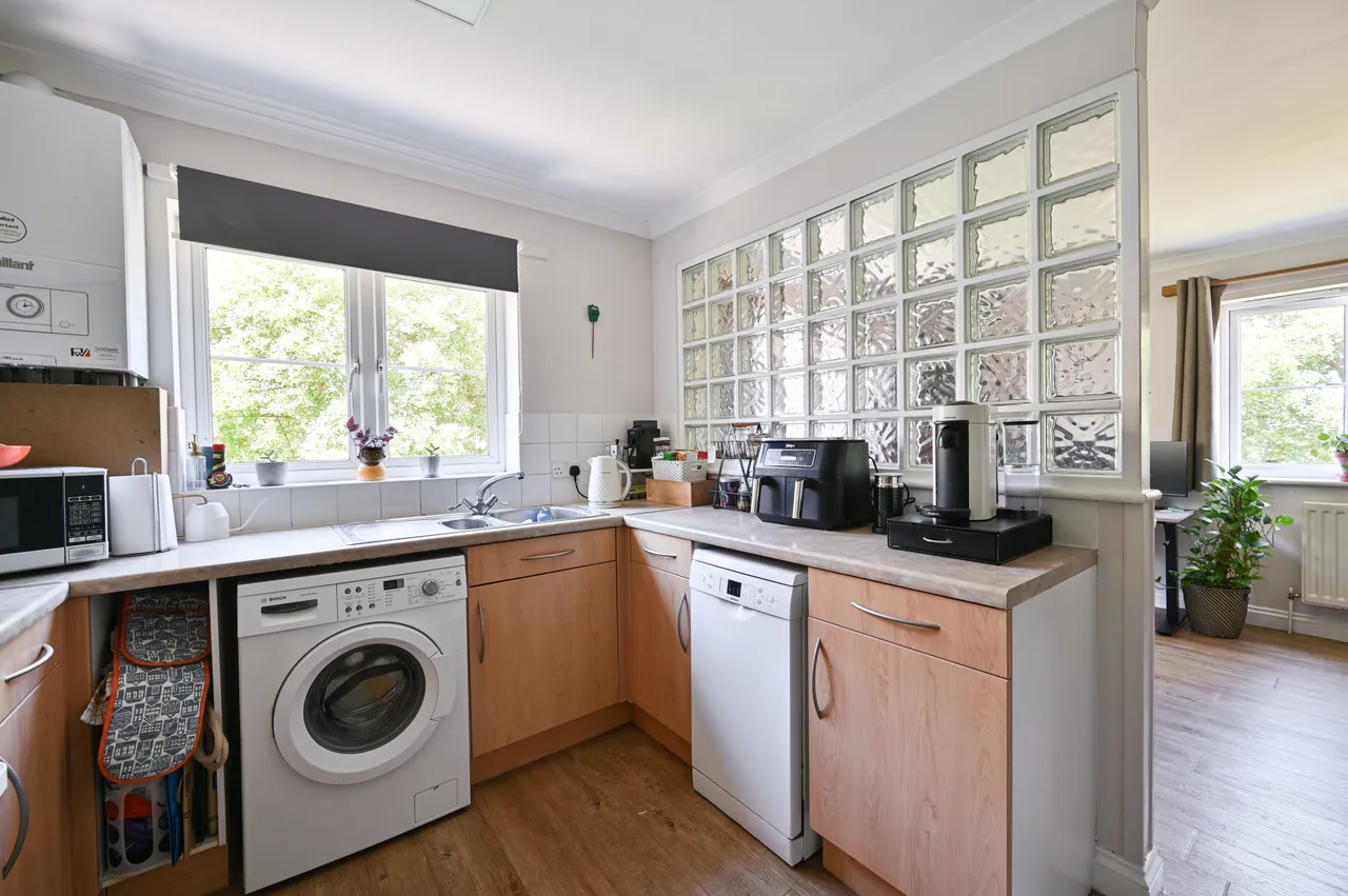 Flat 4, 117 Leigham Court Road, London, photo 12