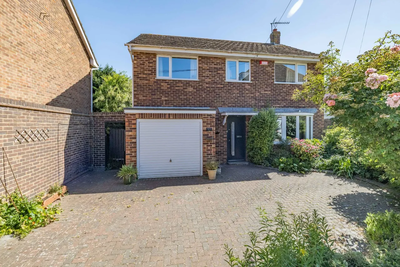 4 bed house for sale, Cossington Road, Canterbury, CT1
