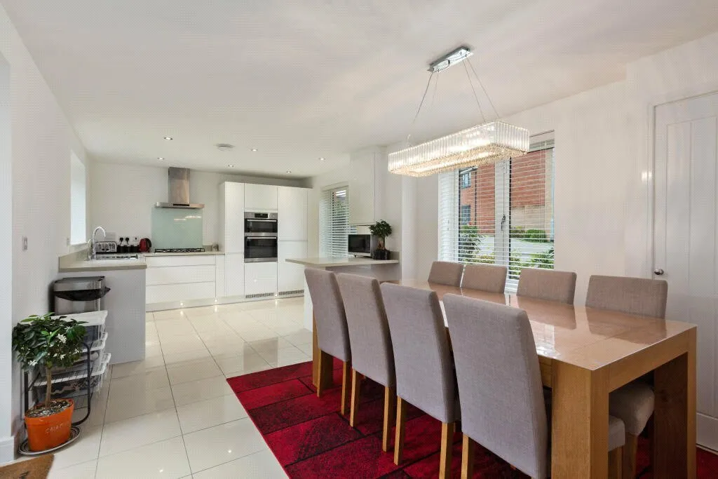 Farmer Close, Castle Hill, DA10, photo 4