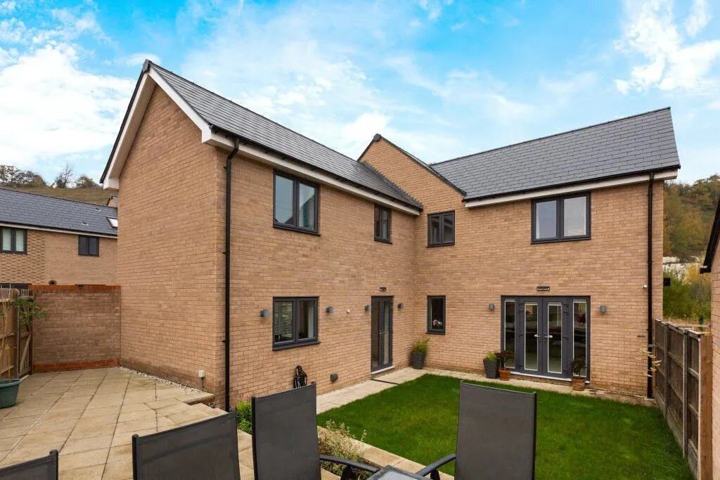 Farmer Close, Castle Hill, DA10, photo 12