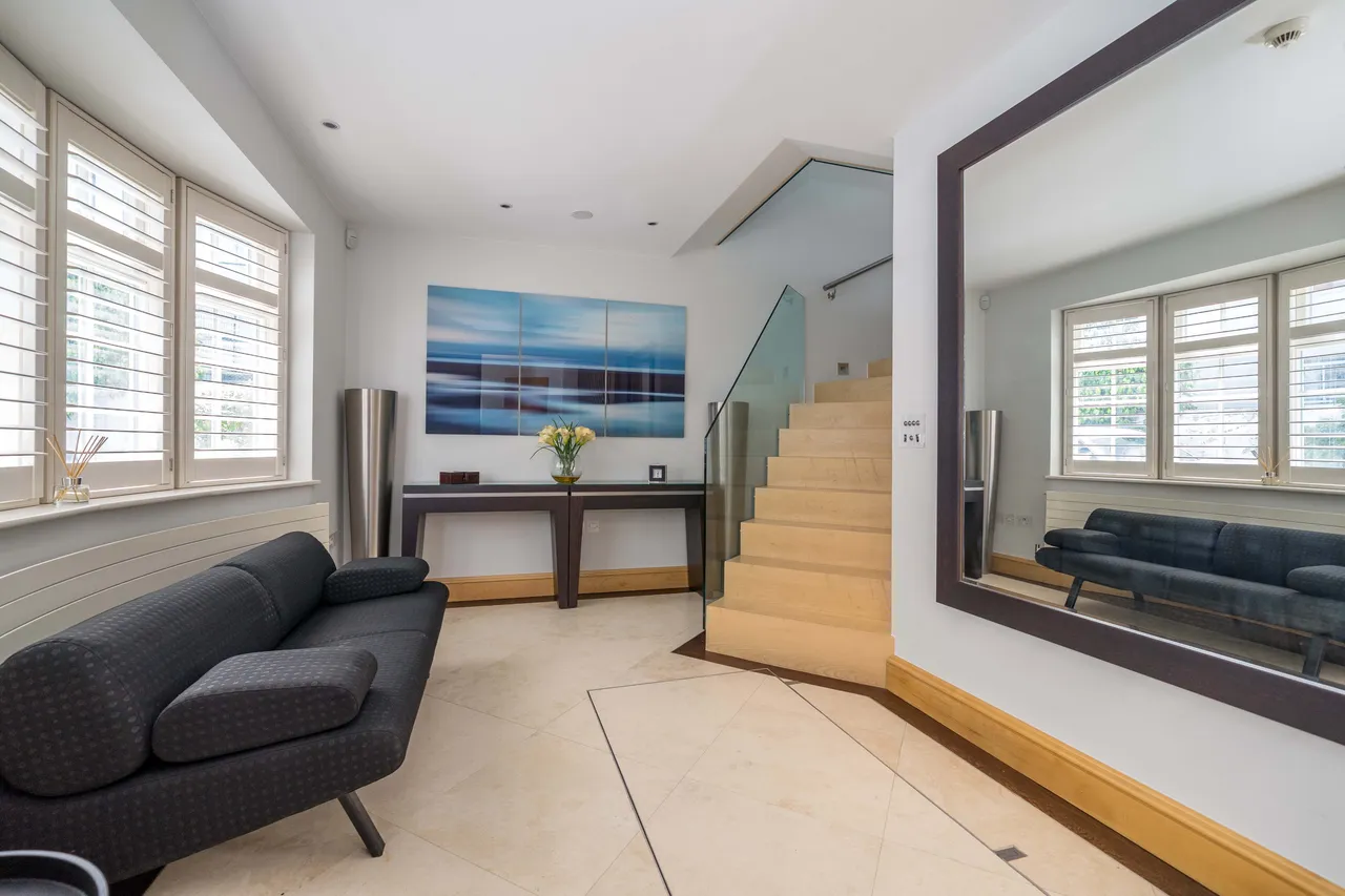 Normand Mews, London, W14, photo 3