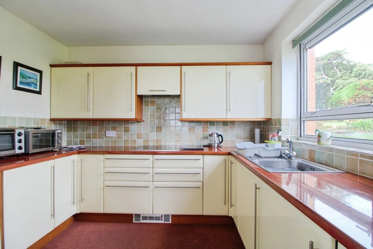 East Cliff Road, Dawlish, EX7, photo 7