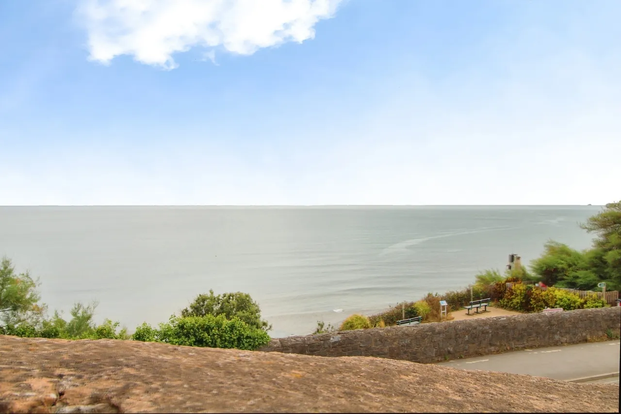 East Cliff Road, Dawlish, EX7, photo 13