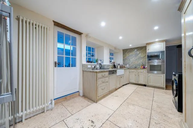 New Road, Bampton, OX18, photo 21