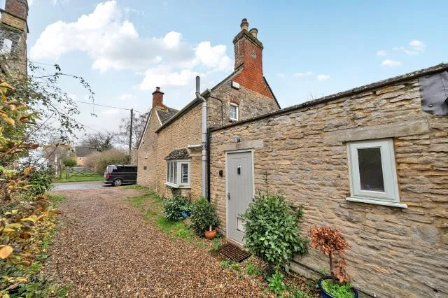 New Road, Bampton, OX18, photo 13