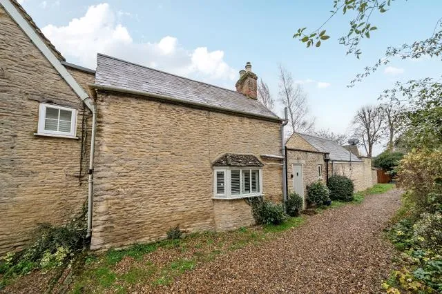 New Road, Bampton, OX18, photo 2
