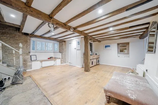 New Road, Bampton, OX18, photo 15