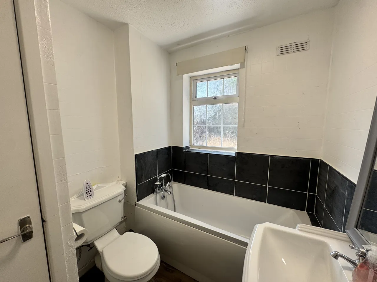 Holly Court, Mansfield, NG19, photo 5