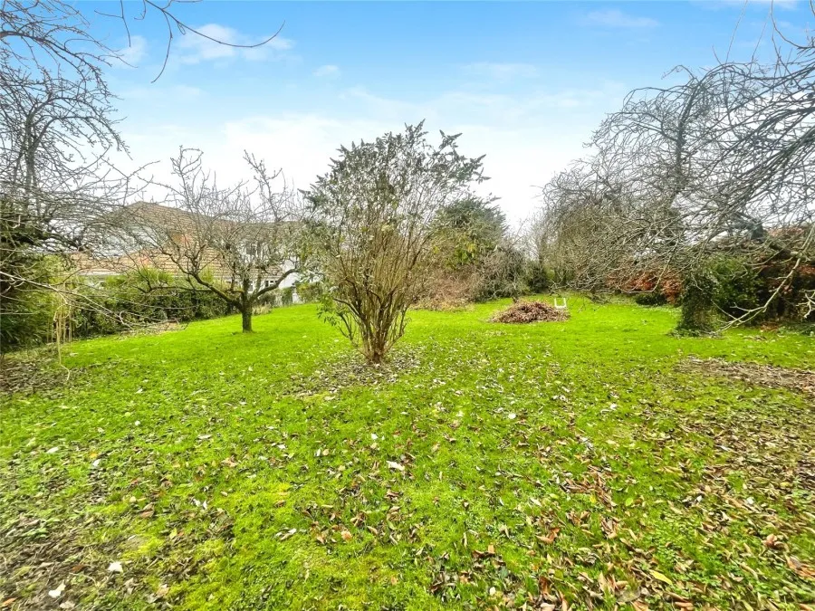 Bungalow Under Offer with 3 bedrooms in Hastingwood, Harlow, CM17, photo 12
