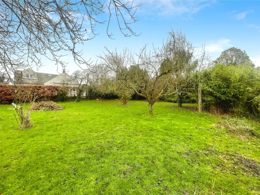 Bungalow Under Offer with 3 bedrooms in Hastingwood, Harlow, CM17, photo 14