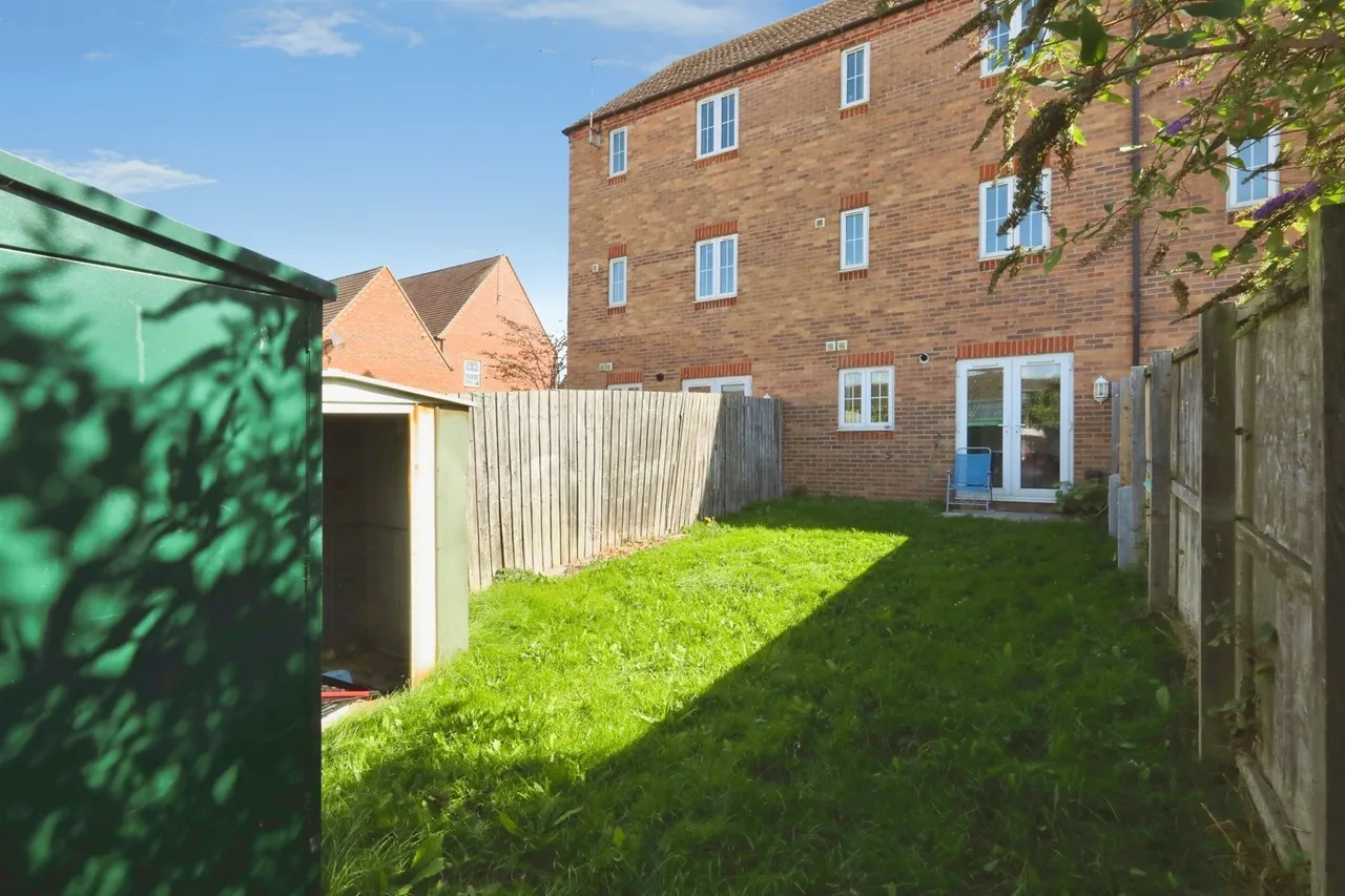 Denbigh Avenue, Worksop, S81, photo 14