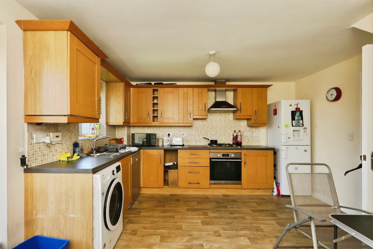 Denbigh Avenue, Worksop, S81, photo 2