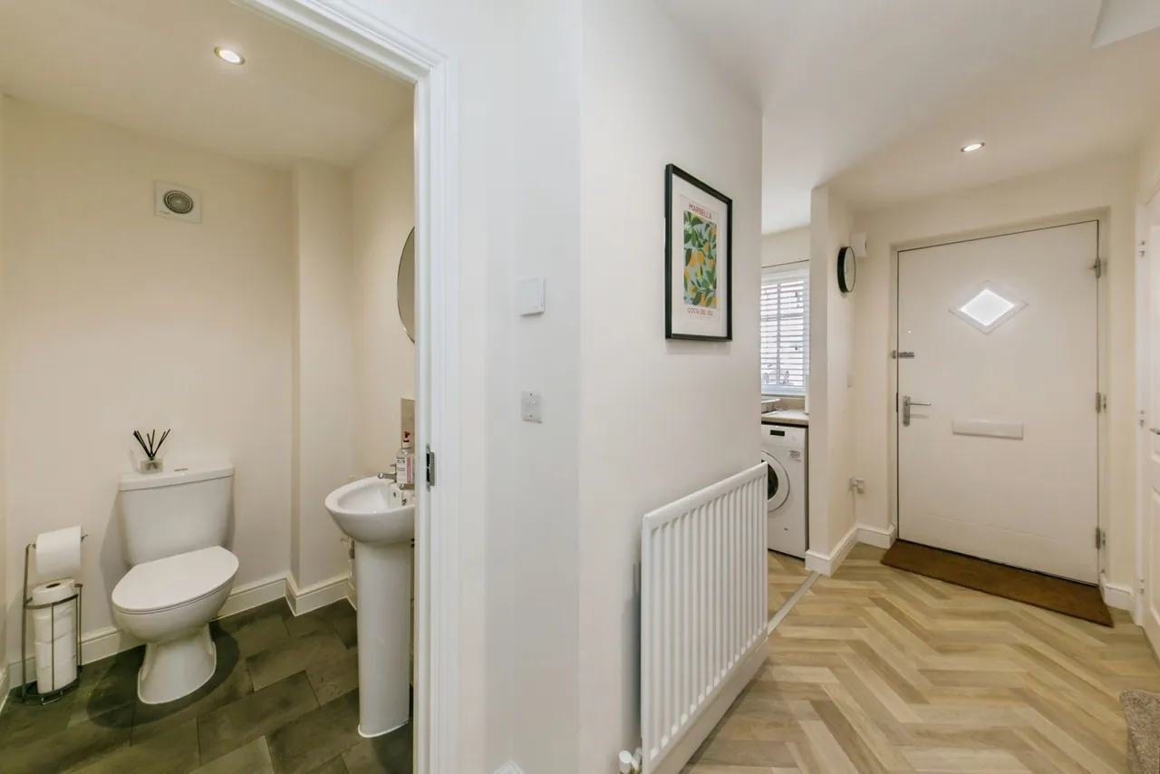 Warren Way, Hartford, Northwich, Cheshire, CW8, photo 4