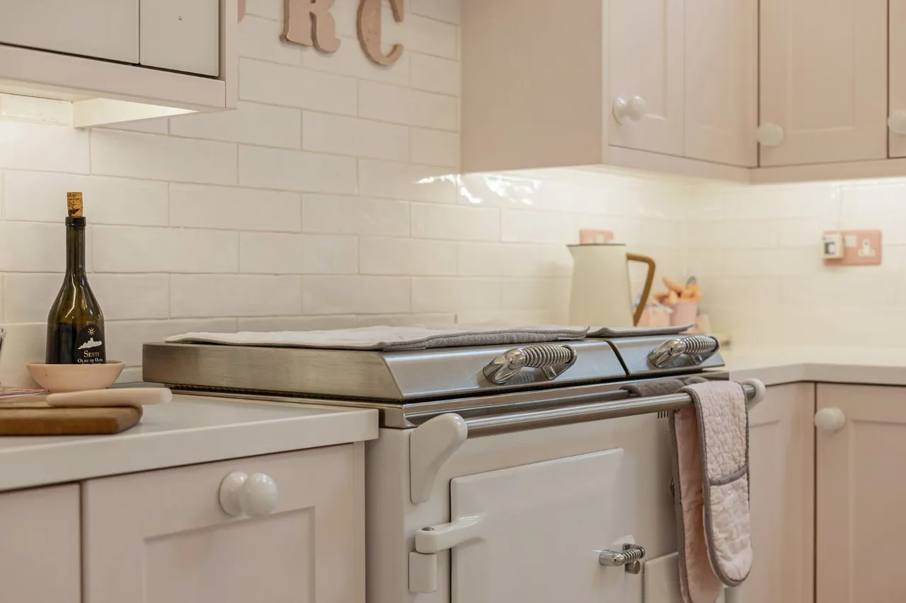 Shipton Road, Ascott-under-Wychwood, Chipping Norton, Oxfordshire, OX7 6AG, photo 5