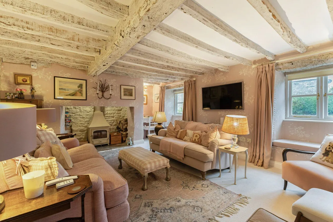 Shipton Road, Ascott-under-Wychwood, Chipping Norton, Oxfordshire, OX7 6AG, photo 2