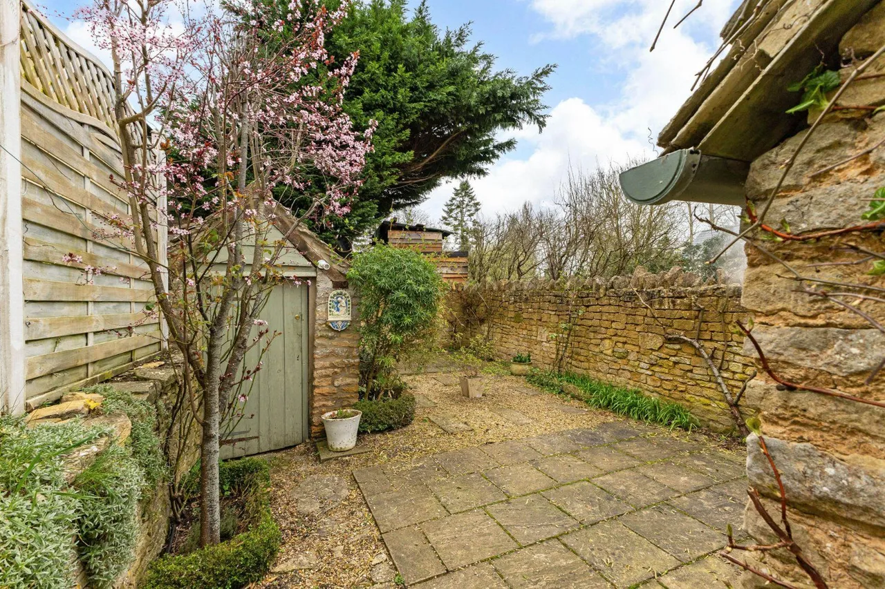 Shipton Road, Ascott-under-Wychwood, Chipping Norton, Oxfordshire, OX7 6AG, photo 12