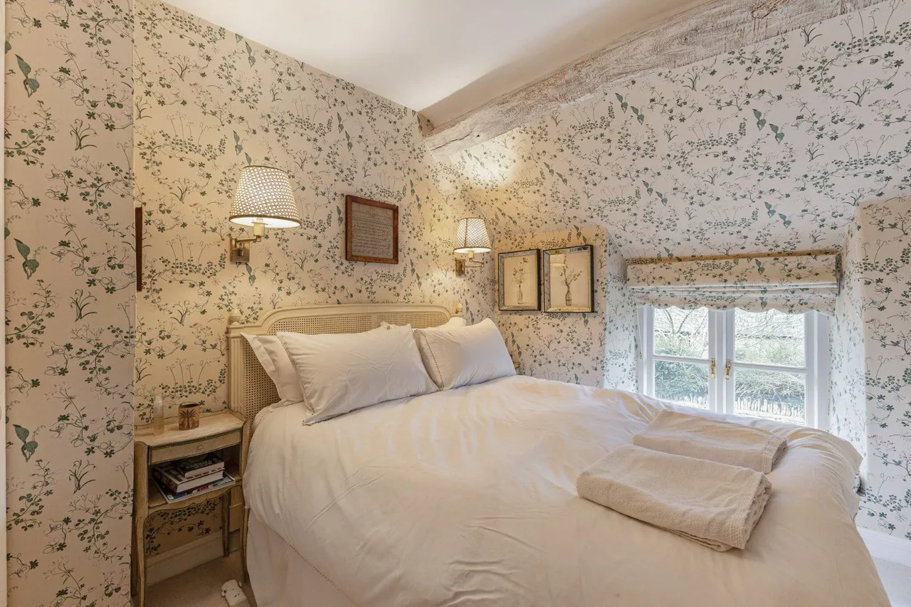 Shipton Road, Ascott-under-Wychwood, Chipping Norton, Oxfordshire, OX7 6AG, photo 7