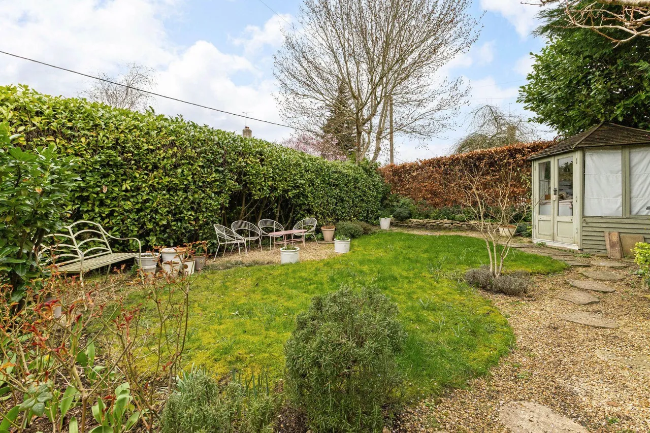 Shipton Road, Ascott-under-Wychwood, Chipping Norton, Oxfordshire, OX7 6AG, photo 11